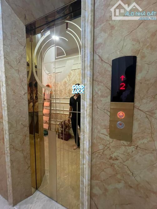 Bán nhanh nhà đẹp Phố Vương Thừa Vũ - Phân lô Quân Đội, Gara ô tô, 55m2 x 6T thang máy - 1