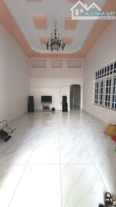 BÁN RẺ NHÀ ĐẤT TRẢNG DÀI, SỔ HỒNG RIÊNG, ĐƯỜNG RỘNG 4m SÂN ĐẬU OTO GẦN CA PHƯỜNG - 1