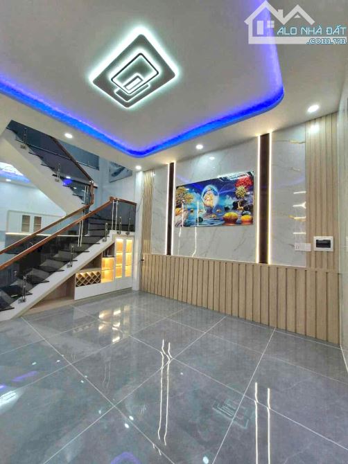 BÁN NHÀ ĐẸP SÁT LÊ VĂN QUỚI - NGÃ TƯ 4 XÃ - HẺM XE HƠI - ( 4X16M ) - 1