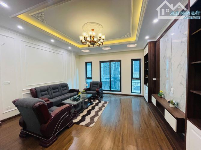 Nhà cực đẹp 42m2x7T thang máy. Ngõ thông KĐT Ciputra, ô tô vào nhà phố Xuân La, Phú Thượng - 1