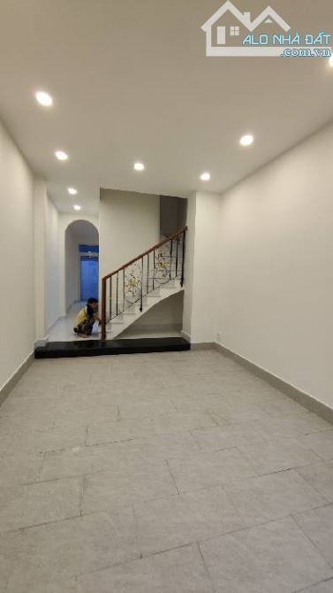 VỊ TRÍ KINH DOANH - NGAY CHỢ ĐA KAO - P.ĐA KAO QUẬN 1 - NHÀ 4 TẦNG - 50M2 - CHỈ 16.6T TL - 1