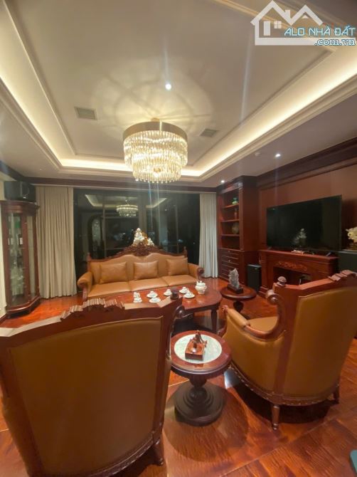 BIỆT THỰ SIÊU ĐẲNG CẤP PHÚ DIỄN – KIẾT TÁC KIẾN TRÚC ĐỘC BẢN – GIÁ 59,8 TỶ-82 M