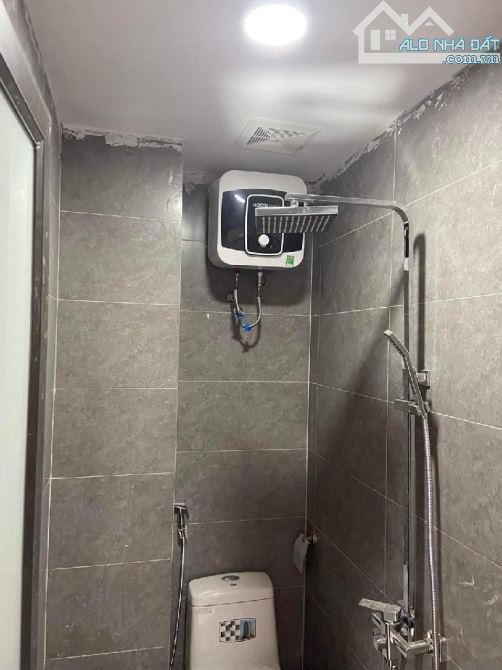 HÀNG XÓM TÒA ÁN THANH TRÌ NHÀ MỚI ĐẸP 34M2 6 TẦNG MẶT TIỀN 4M GIÁ 5,4 TỶ - 1