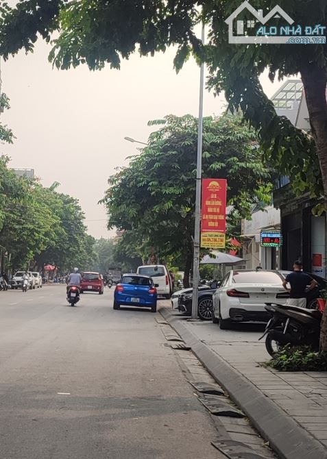 MẶT PHỐ HOA LÂM LONG BIÊN - TRUNG TÂM SẦM UẤT -  OTO TRÁNH - KINH DOANH B.Ấ.T C.H.Ấ.P - - 1