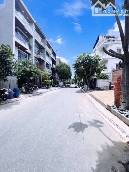 Bán Nhà Bình Tân ,  MT KDC Hai Thành,  Ngang, 13m ,4 Tầng , 135m2  , Chỉ 11.X Tỷ (TL) - 1