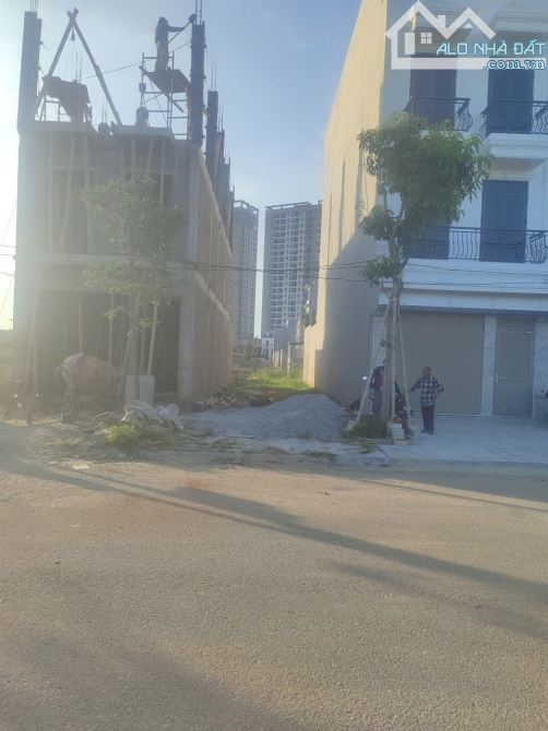 Cần bán lô đất Phường Đông Hương, Thanh Hóa gần chung cư Xuân Mai 95.8m2 giá chỉ 3.7 tỷ - 1
