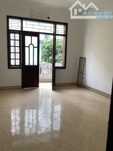 Cho thuê nhà nguyên căn Giảng Võ ,Cát Linh , Đống Đa ,DT 65m2 x 5 tầng, ô tô  giá 26tr - 1
