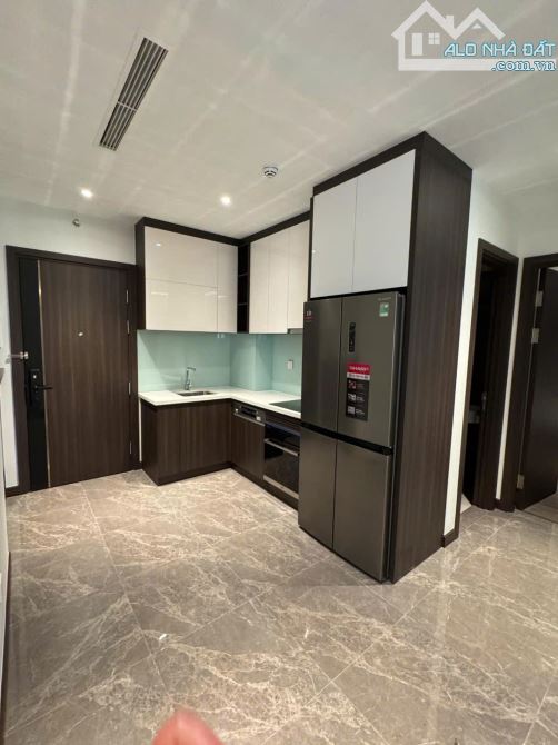Cho thuê căn hộ 2PN, 82m2, giá tốt tại The Gloria, Nguyên Hồng, Đống Đa, Hà Nội - 12