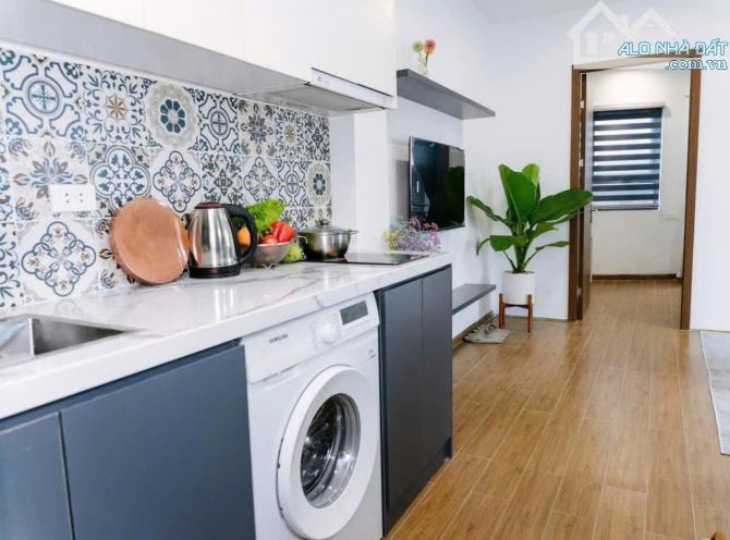 Bán nhà - CHDV Liễu Giai-Đào Tấn Ba Đình 80m2x11T (10T-1 hầm), dòng tiền 1,5 tỷ/năm, ô tô - 2