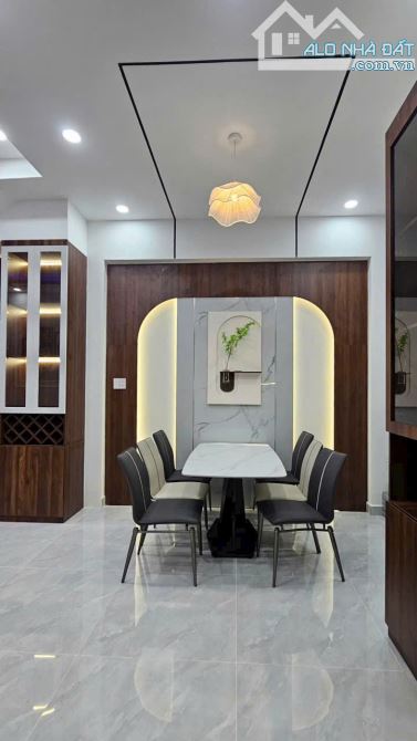 Chỉ 2 tỷ 380tr nhà 1tr 1 lầu shr có hoàn công cách GÒ HƯU khoảng 200m.. Hẻm 4m thông - 2