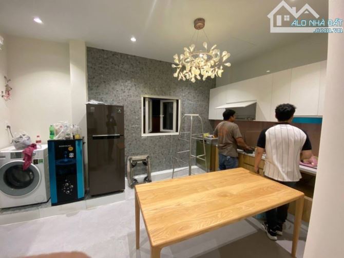 Bán Gấp, Chung Cư Lạc Long Quân, Trung tâm Q11, 51m2, Sổ Hồng , Giá 2.2 Tỷ TL - 2