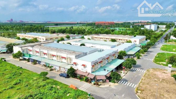 Bán căn 1 trệt 1 lầu nhà phố Phước Đông, Trảng Bàng giá 1,8 tỷ cđt TT lãi suất 12th Lh Hiề - 2