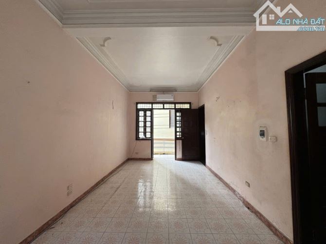 Bán Nhà Phố Trần Khát Chân, Nguyễn Khoái - 30M ra mặt phố - 55m2 x 4 Tầng - Giá 10,6 Tỷ - 2