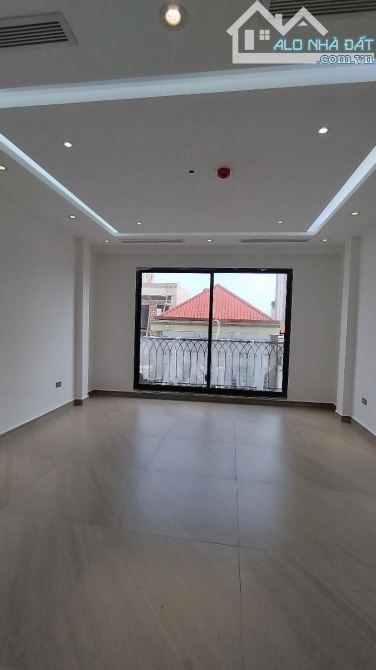 BÁN NHÀ PHÂN LÔ 7 TẦNG HOÀNG QUỐC VIỆT Ô TÔ THANG MÁY - 2