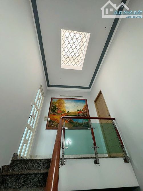 Bán gấp nhà đẹp, đường Thống Nhất, P16 Gò Vấp, chỉ 6.45 tỷ thương lượng - 2