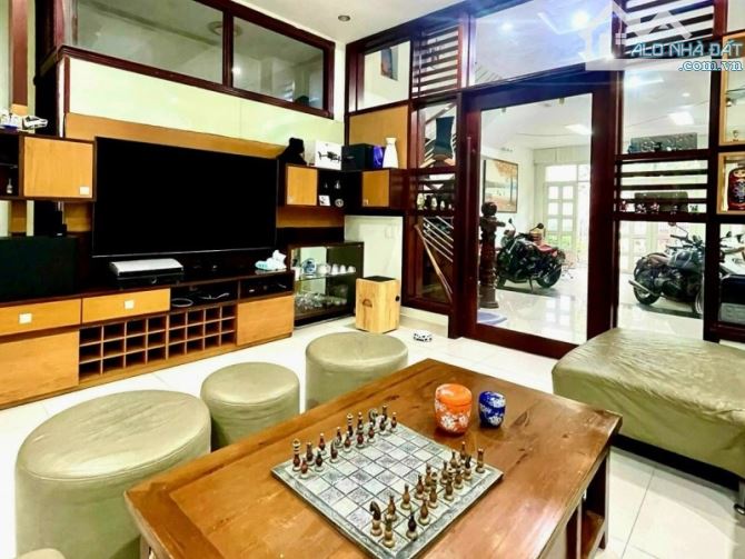 GIẢM MẠNH BIỆT THỰ NGUYỄN GIA TRÍ P25 BINH THẠNH-8.5 X 25 - 3 TẦNG -38 TỶ - 2