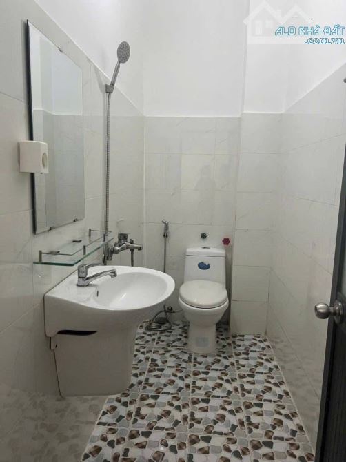 🏡 NHÀ 1 LẦU HXH GÒ CÁT – 68M2 – XE HƠI NGỦ TRONG NHÀ – HOÀN CÔNG ĐỦ – SỔ RIÊNG – PHÚ HỮU - 2