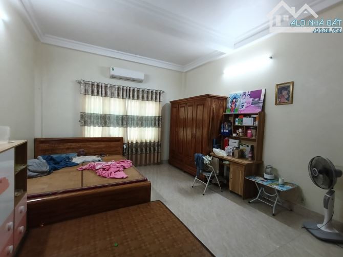 HẠ GIÁ SẬP SÀN ĐỂ BÁN NHANH CĂN NHÀ 3 TẦNG MẶT ĐƯỜNG 351 . - 2