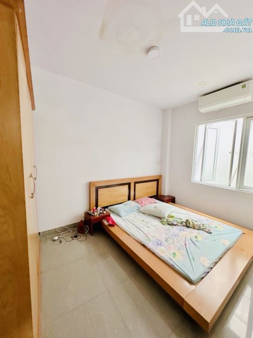 Bán nhà đẹp khu VIP Tân Bình hẻm nhựa 8m thông, nở hậu 6,7m, gần sân bay, 9 tỷ nhỉnh - 2