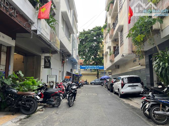 Cho thuê nhà đường  Lý Văn Phức, Tân Định, Q1, 4x16m, T+2L+ ST +5PN +4WC - 28Tr - 2