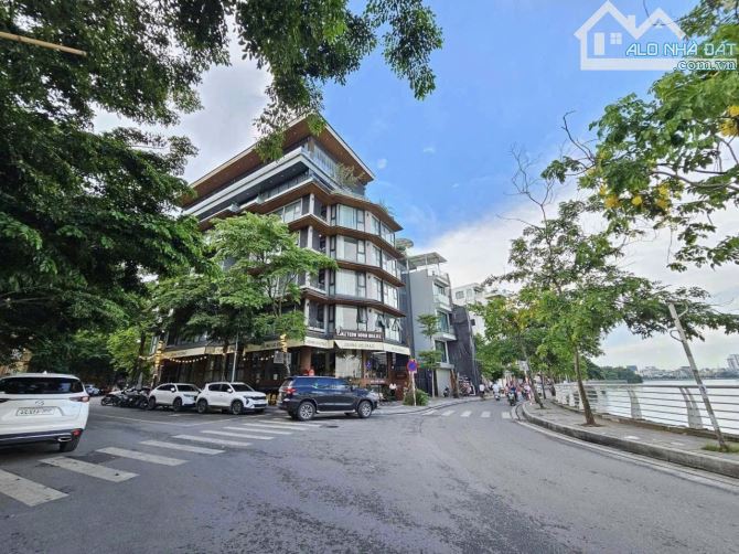 Bán nhà view Tây Hồ, mặt tiền rộng, vỉa hè rộng, kinh doanh sầm uất 59 tỷ - 1