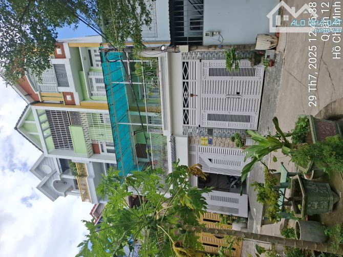 Bán nhà 4 Tầng Thới An 16 -Phường thới an Quận12-HXH -dt 53,4m2(4,x18) giá 5,950 tỷ - 2