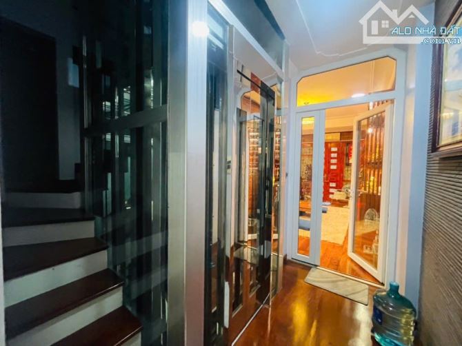 Bán nhà Phố Nguyễn Chí Thanh 42m2, gara ô tô, nhà phân lô ngõ ô tô rộng thoáng 2 mặt trước - 2