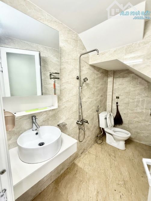 Nhà sổ riêng 4 tầng, ngang 5.7m, 4pn, phú nhuận - 2