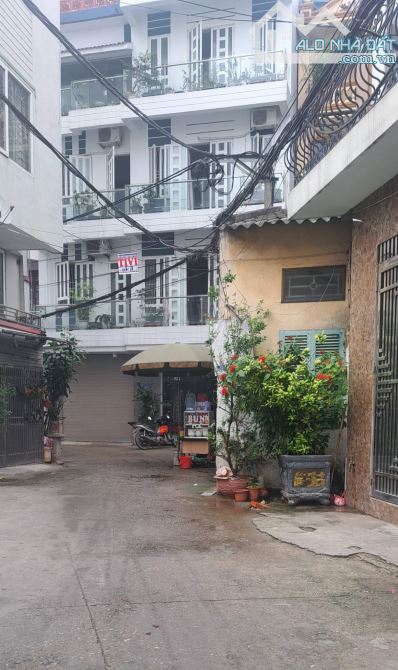 CƠ HỘI VÀNG ĐẦU TƯ/XÂY Ở,KINH DOA- ĐẤT LÔ GÓC 3 THOÁNG  42.3m2/8.5 tỷ ,ô cách , LONG BIÊN - 2