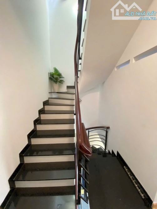 Bán nhà HXH, Trịnh Đình Trọng, Tân Phú, 5 tầng, 50m2, đẹp long lanh, giá 8.16 tỷ TL - 2