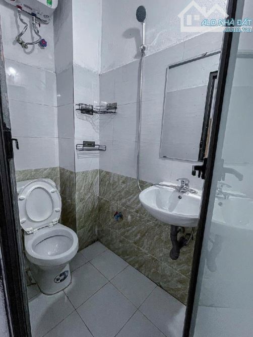 CCMN Mỹ Đình 55m2x 6T  - KD 14p kk - dòng tiền 70 triệu/ tháng  - giá chỉ 10,8 tỷ. - 2