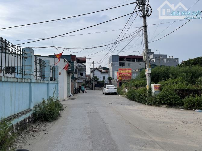 Bán đất đấu giá Đông La, 65m2, 2 mặt đường chính kinh doanh, cạnh KĐT Đô Nghĩa,ngay Vành 4 - 2
