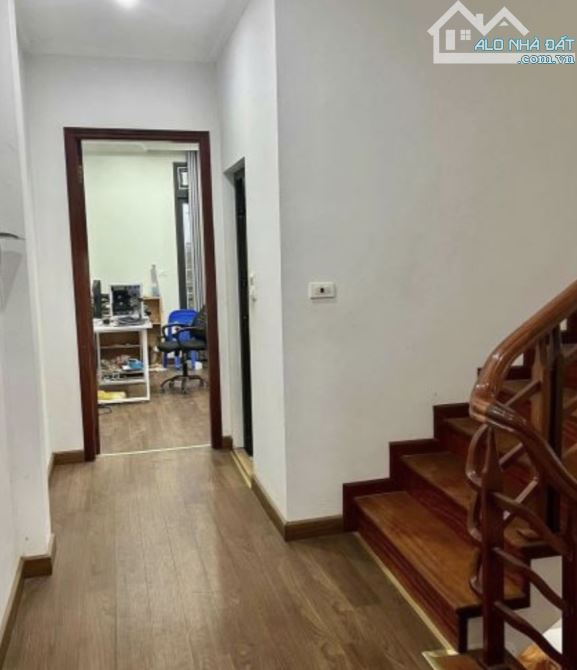 Bán nhà đất đấu giá Đông La,60m2, 4,5tầng,đối diện công viên,KDoanh,hàng xóm quận Hà Đông - 2