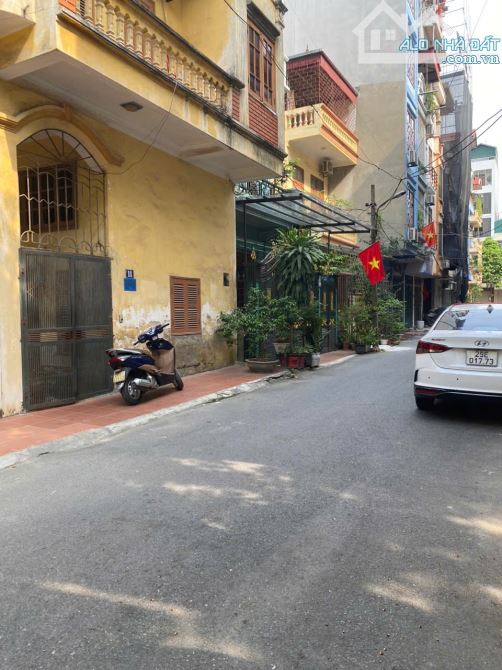 Bán Gấp Nhà Ngô Thì Nhậm, Hà Đông DT 65m²x MT 4m Ô Tô Đỗ Cửa, Ngõ Rộng 6m - 2