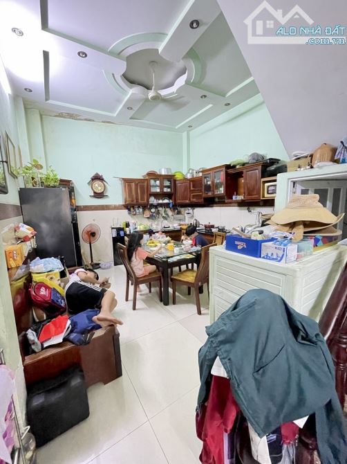 CẦN BÁN NHÀ mặt tiền Lê Sao   - Tân Phú. 💥96m2 ngang 6m nở hậu 10m. 🏘️ Nhà đúc 4 lầu + 3 - 2