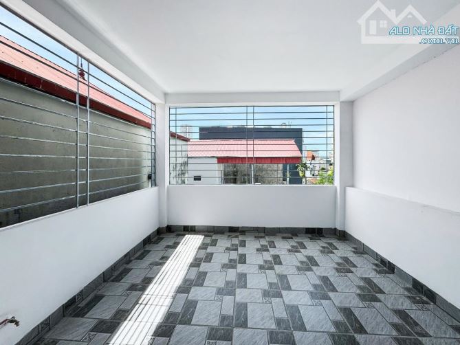 Nhà đẹp Di Ái Hoài Đức Phân lô ô tô 43m 4 tầng mặt tiền 3.9m giá bán 6,55 tỷ - 2