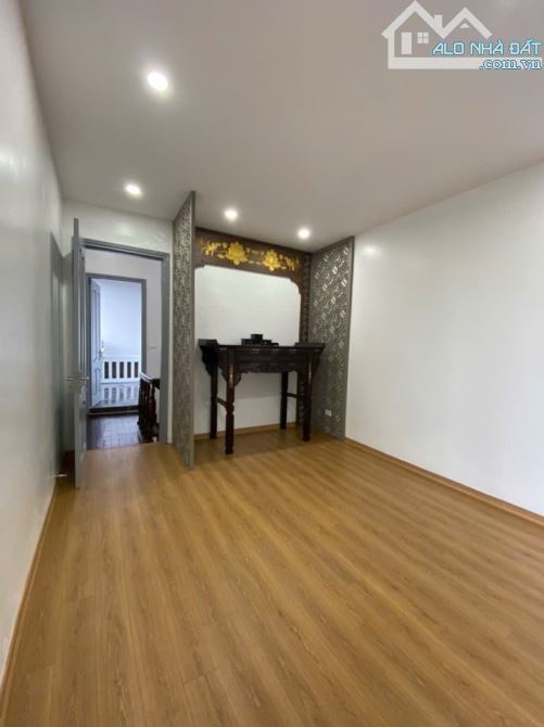 HOÀNG HOA THÁM - NGÕ THÔNG - DÂN XÂY - FULL NỘI THẤT- NHÀ ĐẸP - Ở YÊN TĨNH - GIÁ TỐT - 3
