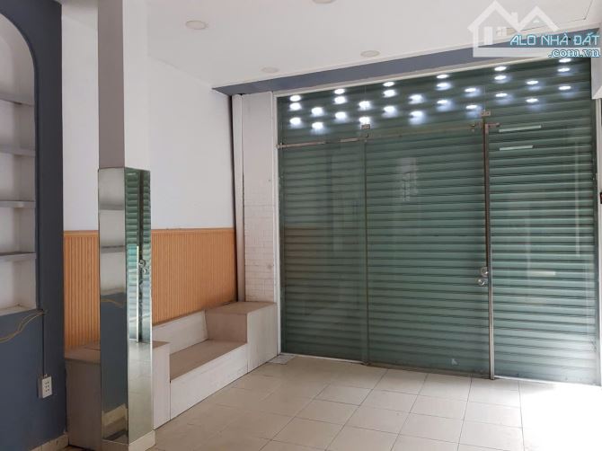 Cho thuê nhà góc 2 mặt hẻm Nguyễn sơn, tân phú, dt 4 x 20m, nhà 1 lầu, giá thuê 18tr - 3