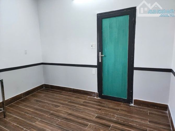 Bán nhà 3 tầng đường THẠNH XUÂN 32, phường THẠNH XUÂN,Q12,dt121,5m² DÒNG TIỀN 25tr/thp - 3