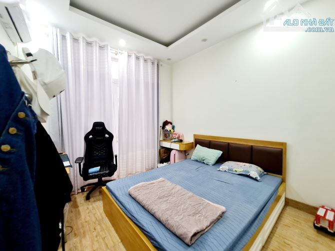 BÁN NHÀ GẦN ĐH KINH TẾ BÁCH KHOA XÂY DỰNG, NGÕ Ô TÔ TRÁNH – 2 THOÁNG DT75m2 GIÁ 17.8 TỶ - 3