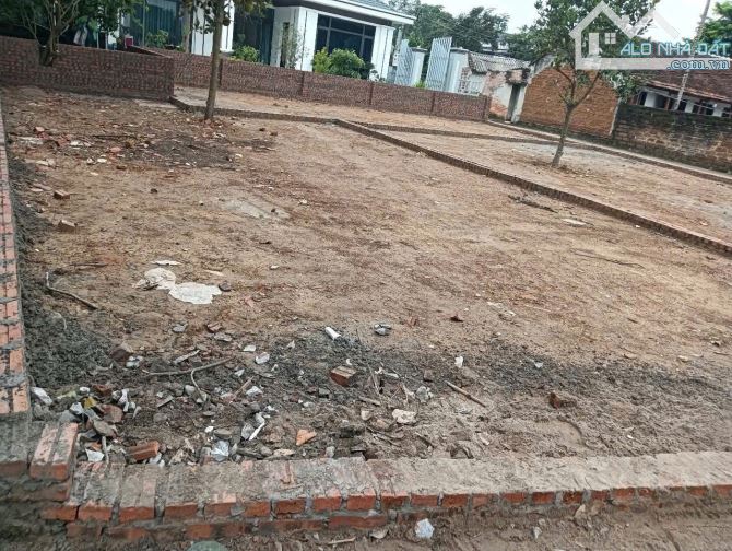 nhà em tách 3 mảnh bán 1 mảnh 100m giá 1.7 tỷ, gần trường C1,2, chợ đông đúc - 3