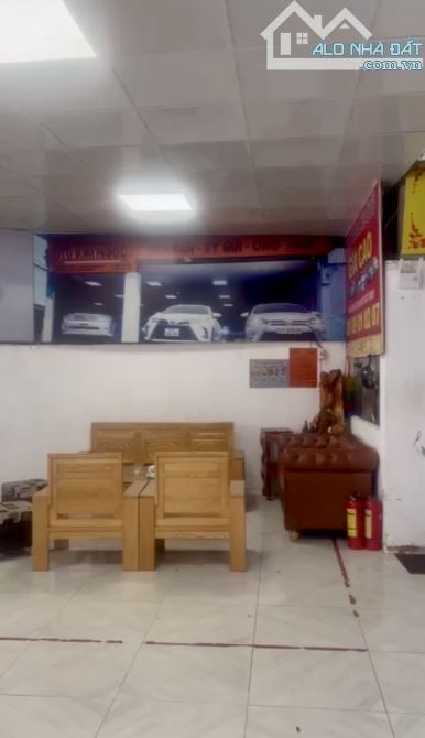 Ngang 9 tỷ - Bán nhà mặt tiền kinh doanh Giáp Aeon Tân Phú, kênh Tham Lương - 300m2 - KD đ - 3