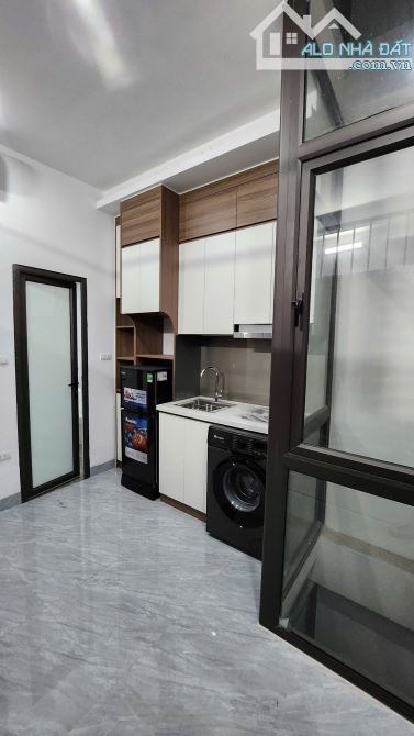 BÁN TÒA NHÀ DÒNG TIỀN -7 TẦNG THANG MÁY-12PHÒNG KHÉP KÍN - DOANH THU 50 TRIỆU - 3