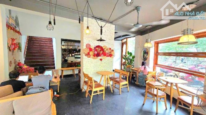 MẶT PHỐ ĐẶNG VĂN NGỮ - DT 122M2 x 3T - MT 15M - 72 TỶ - LÔ GÓC 3 THOÁNG - KD ĐỈNH CAO - 3