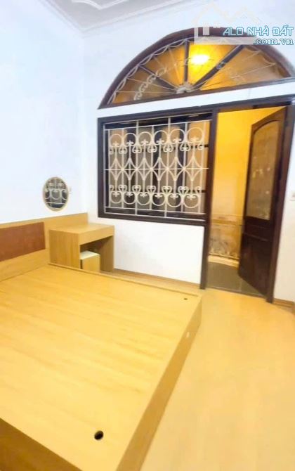 BÁN NHÀ PHỐ THÁI HÀ, ĐỐNG ĐA . DÂN XÂY KIÊN CỐ CHẮC CHẮN, NGÕ NÔNG, RỘNG THOÁNG, 50M RA MẶ - 3