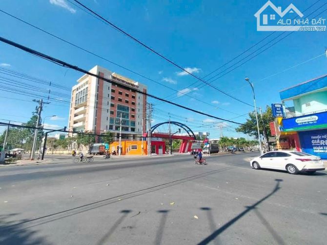 E cần chuyển nhượng lại khu đất như hình quý khách hàng có nhu cầu liên hệ e thành - 3
