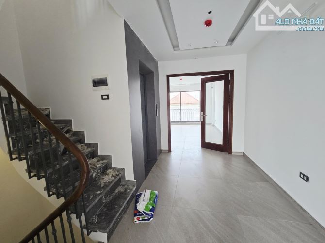 Bán nhà riêng tại Nghĩa Đô, 30 tỷ, 65m2, 6PN, 9WC, giá tốt! - 3
