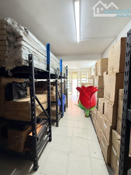 KHU ĐẤT THÁNH -P.6- TÂN BÌNH- HẼM Ô TÔ THÔNG -DT: 4*25M- 13 TỶ TL. - 3