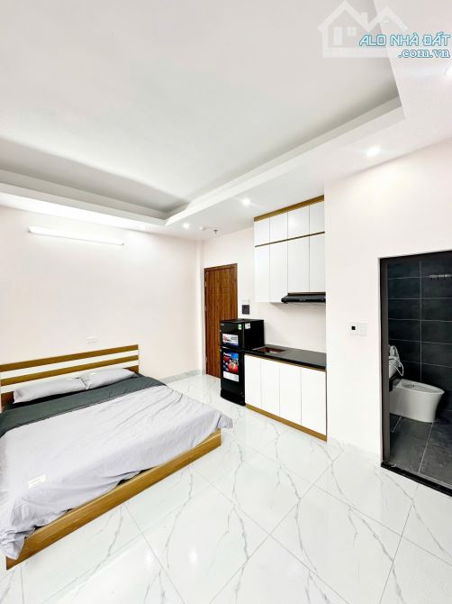 BÁN TÒA CHDV QUẬN ĐỐNG ĐA- 22 PHÒNG KK - DOANH THU 110TR/ THÁNG - CHÀO GIÁ 28 TỶ CÓ TL. - 3