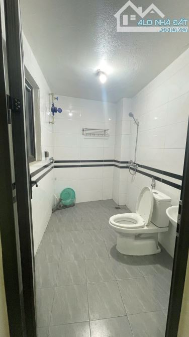 cho thuê văn phòng, mbkd tại 166 ngõ 8 Lê Quang Đạo,phú đô,Nam Từ Liêm 120m chỉ 10- 12.5tr - 3